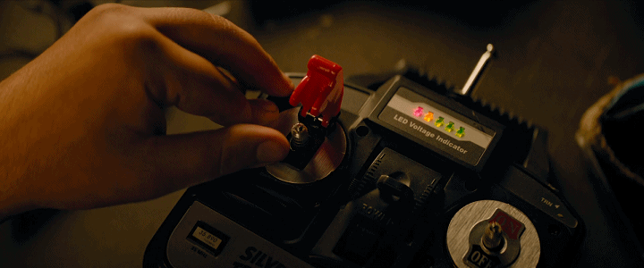 法国人拍超级英雄，太好笑了休闲区蓝鸢梦想 - Www.slyday.coM