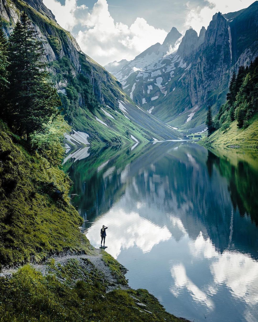 阿尔卑斯山的自然风光