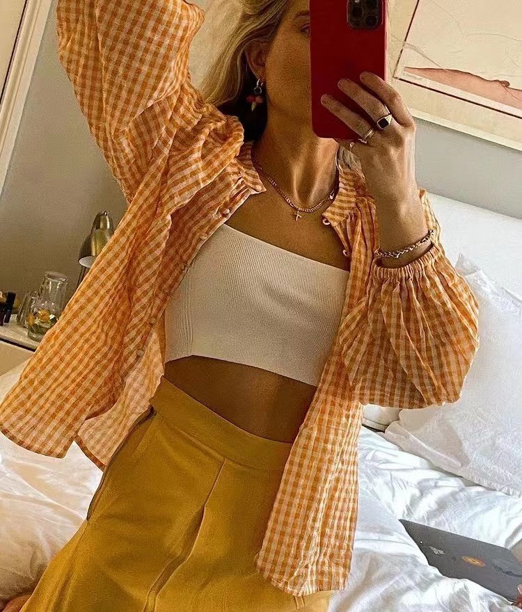 会打扮和不会打扮的女人，差距多半在“配色”上，选对了减龄高级休闲区蓝鸢梦想 - Www.slyday.coM