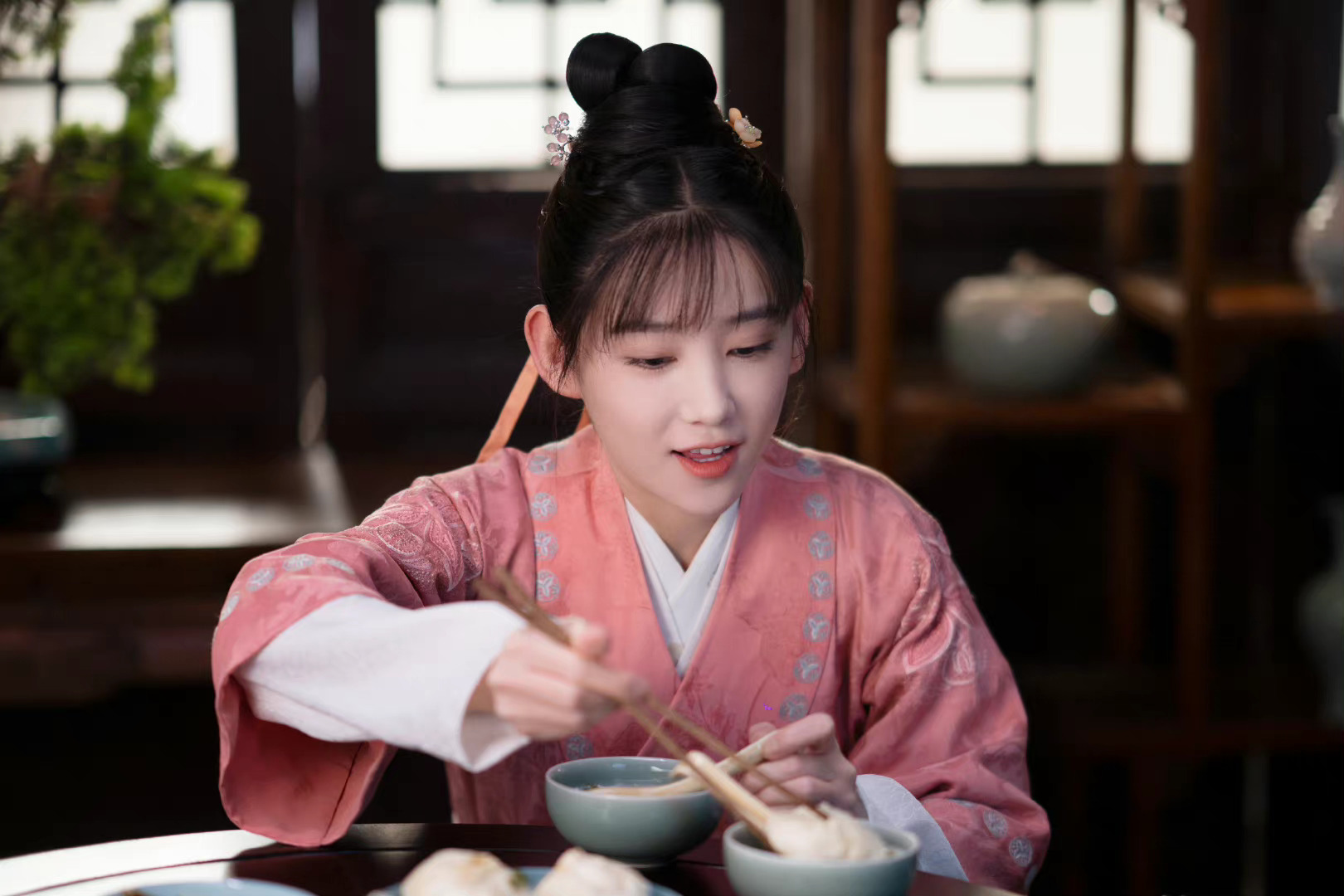 谁不喜欢女装的招娣呢,简直是小仙女