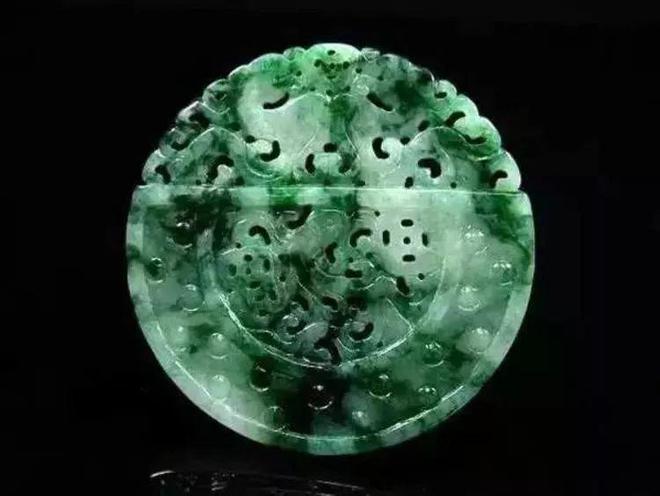 翡翠也有辈分，“青”字辈的花青、干青、油青你能分清楚吗？休闲区蓝鸢梦想 - Www.slyday.coM