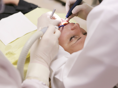 揭秘美呗“官方”背后的套路：谁在给医美APP