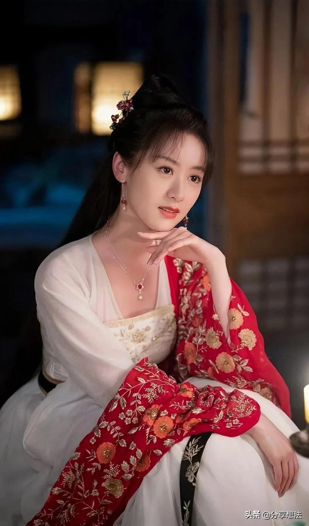 赵露思和袁冰妍的古装造型你觉得她们谁更美