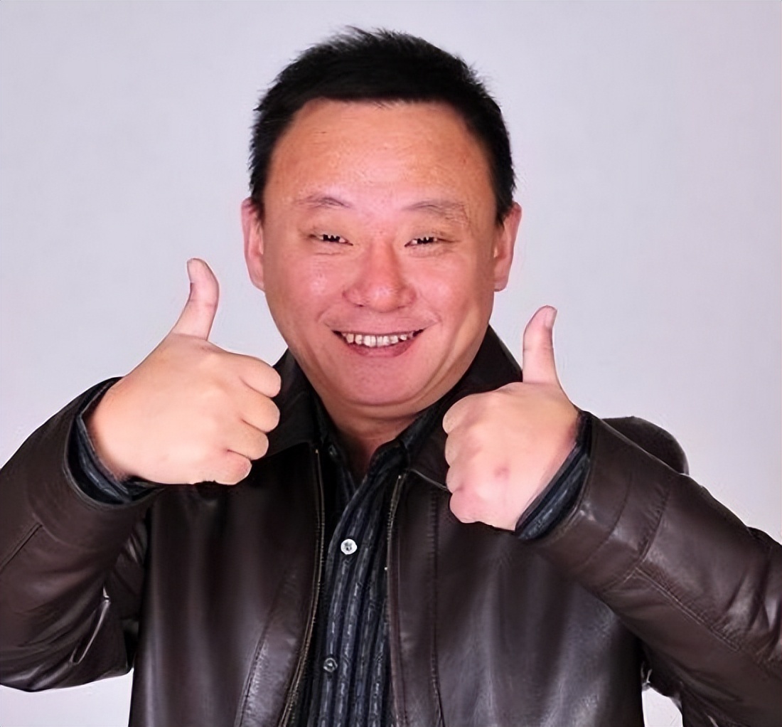 他八次上春晚，把欢笑留给观众，为妻治病散尽家财，如今满头白发休闲区蓝鸢梦想 - Www.slyday.coM