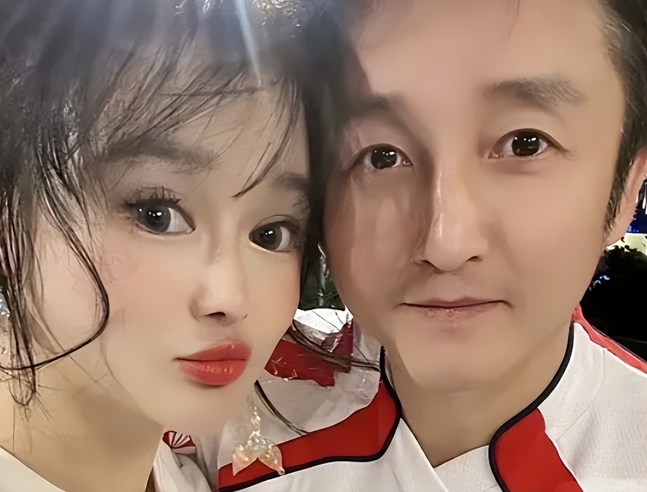 冉莹颖整成蛇精脸容貌大变样网友不影响喜欢她