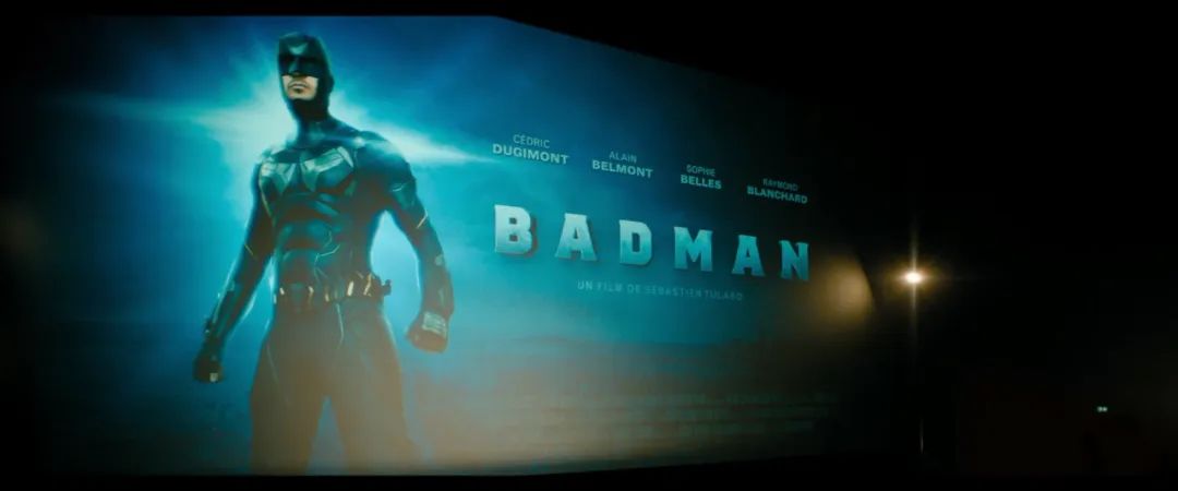 法国人拍超级英雄，太好笑了休闲区蓝鸢梦想 - Www.slyday.coM