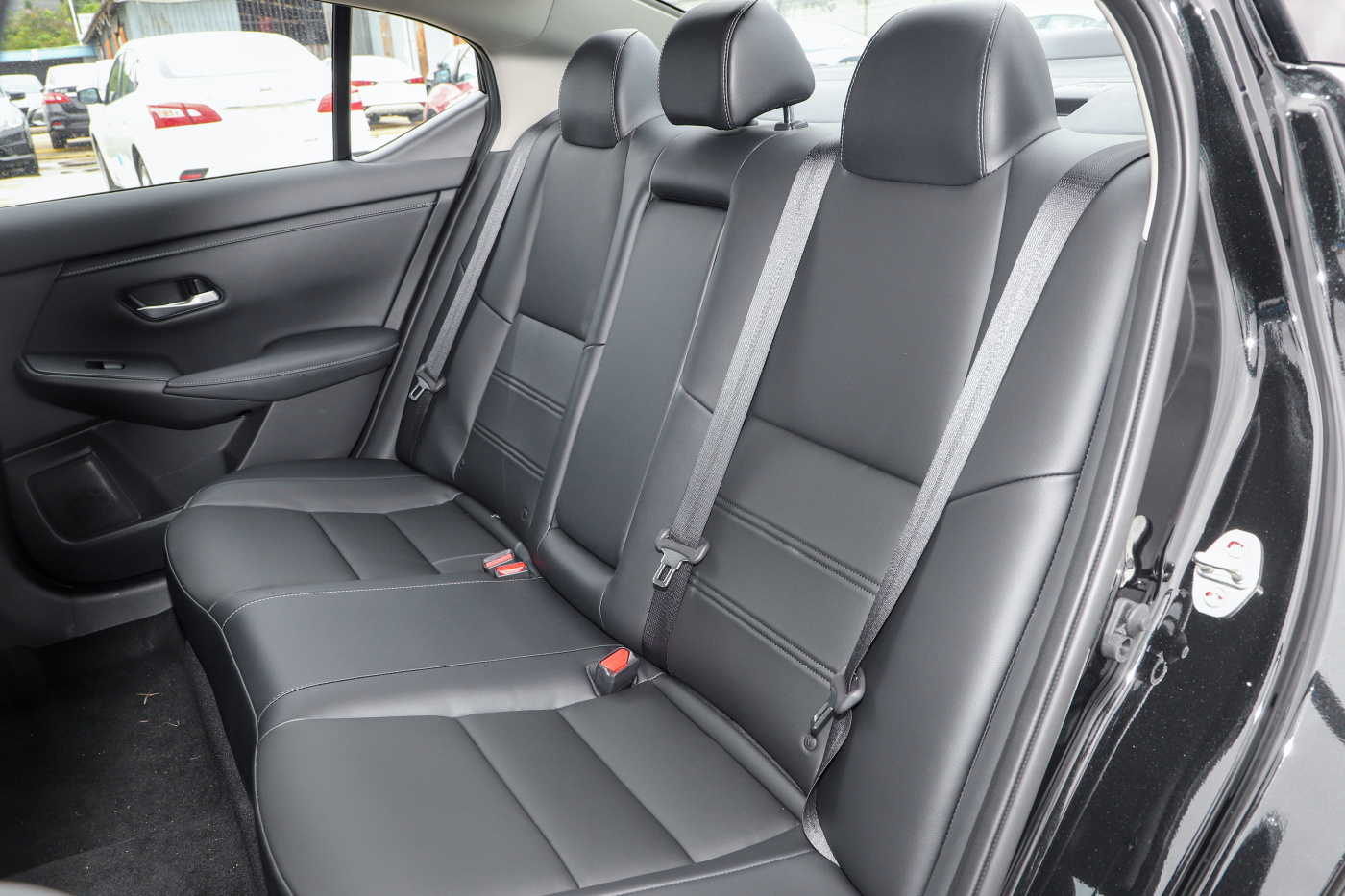 合资车也这么卷？新朗逸、威朗Pro、轩逸谁才是“全能家轿王”？