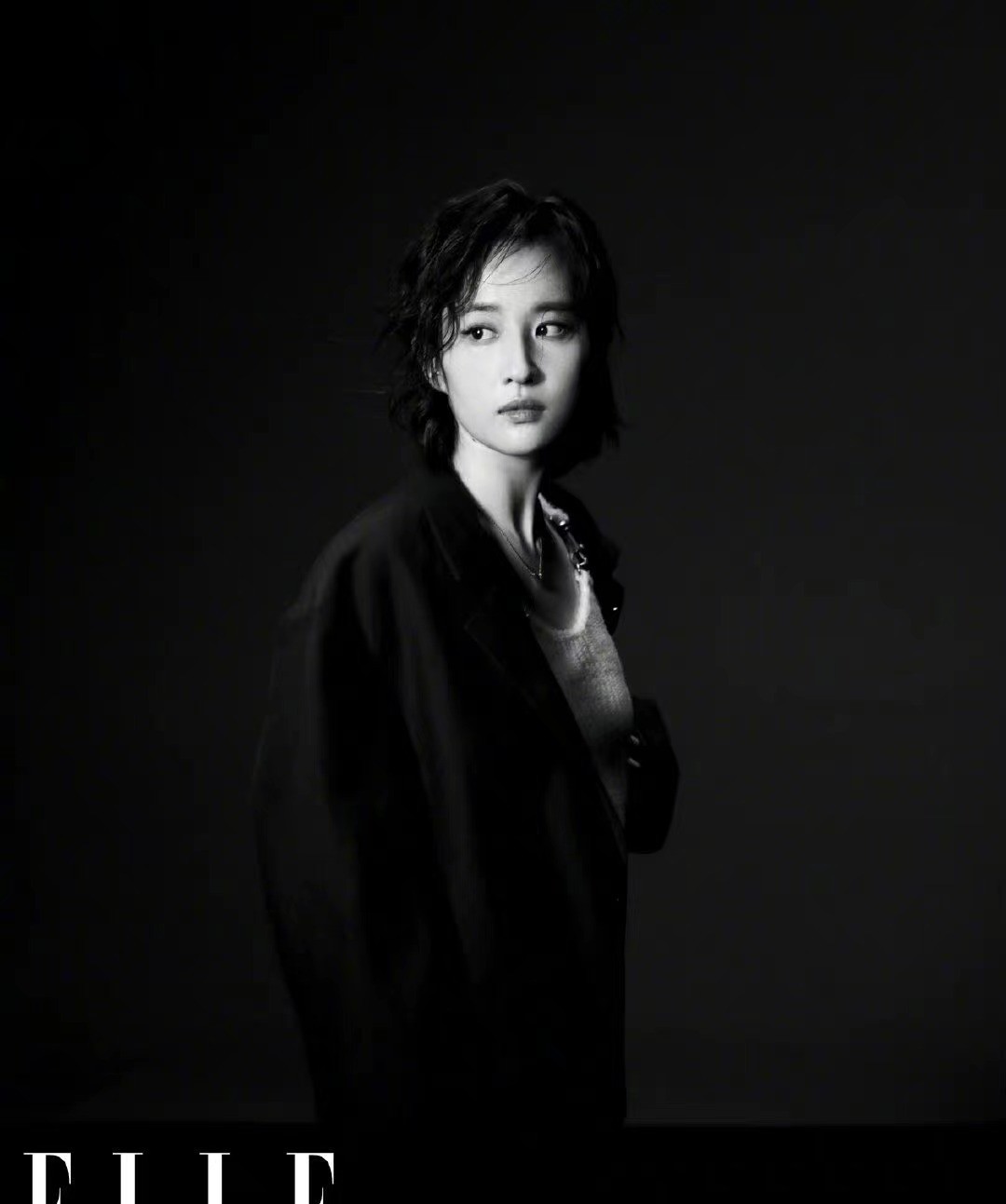 第一次见刘亦菲剪短发!穿垫肩西装拍大片,造型封神竟然没翻车休闲区蓝鸢梦想 - Www.slyday.coM 第一次见刘亦菲剪短发!穿垫肩西装拍大片,造型封神竟然没翻车休闲区蓝鸢梦想 - Www.slyday.coM