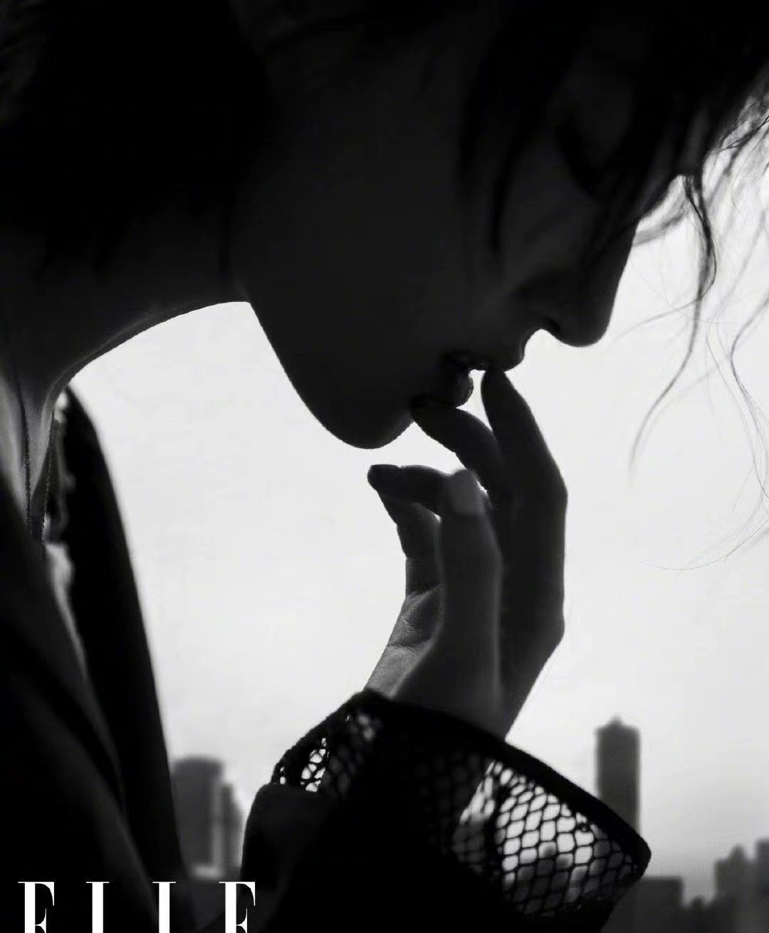 第一次见刘亦菲剪短发!穿垫肩西装拍大片,造型封神竟然没翻车休闲区蓝鸢梦想 - Www.slyday.coM 第一次见刘亦菲剪短发!穿垫肩西装拍大片,造型封神竟然没翻车休闲区蓝鸢梦想 - Www.slyday.coM