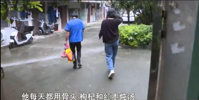 14岁少年6楼坠落，单亲爸爸养活4个孩子，亲生母亲每天只留下休闲区蓝鸢梦想 - Www.slyday.coM