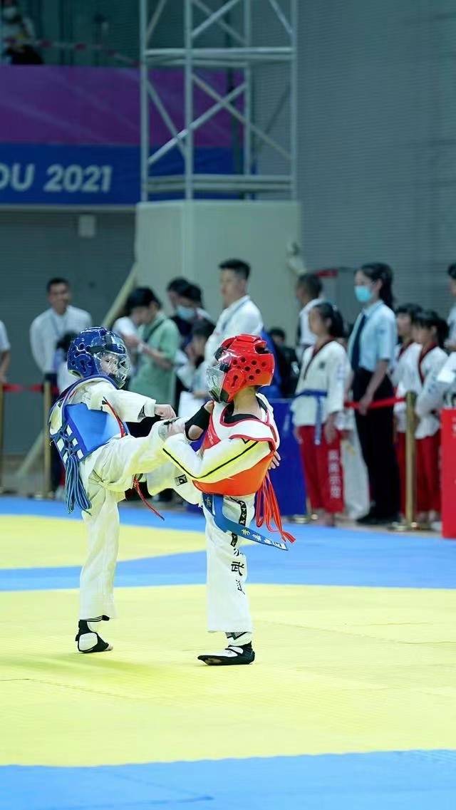成都大运会场馆开放惠民 郫都击剑馆刮起别样“跆风”休闲区蓝鸢梦想 - Www.slyday.coM