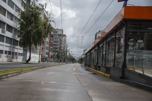 厄瓜多尔首都基多街景 新华社发