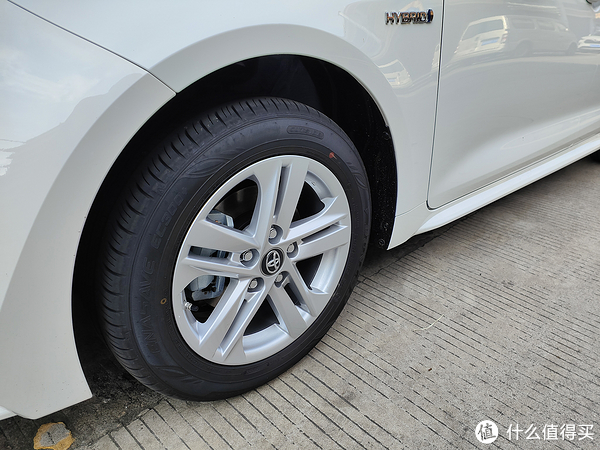 来吐槽吧超长续航汽油车最后倔强toyota雷凌双擎2022