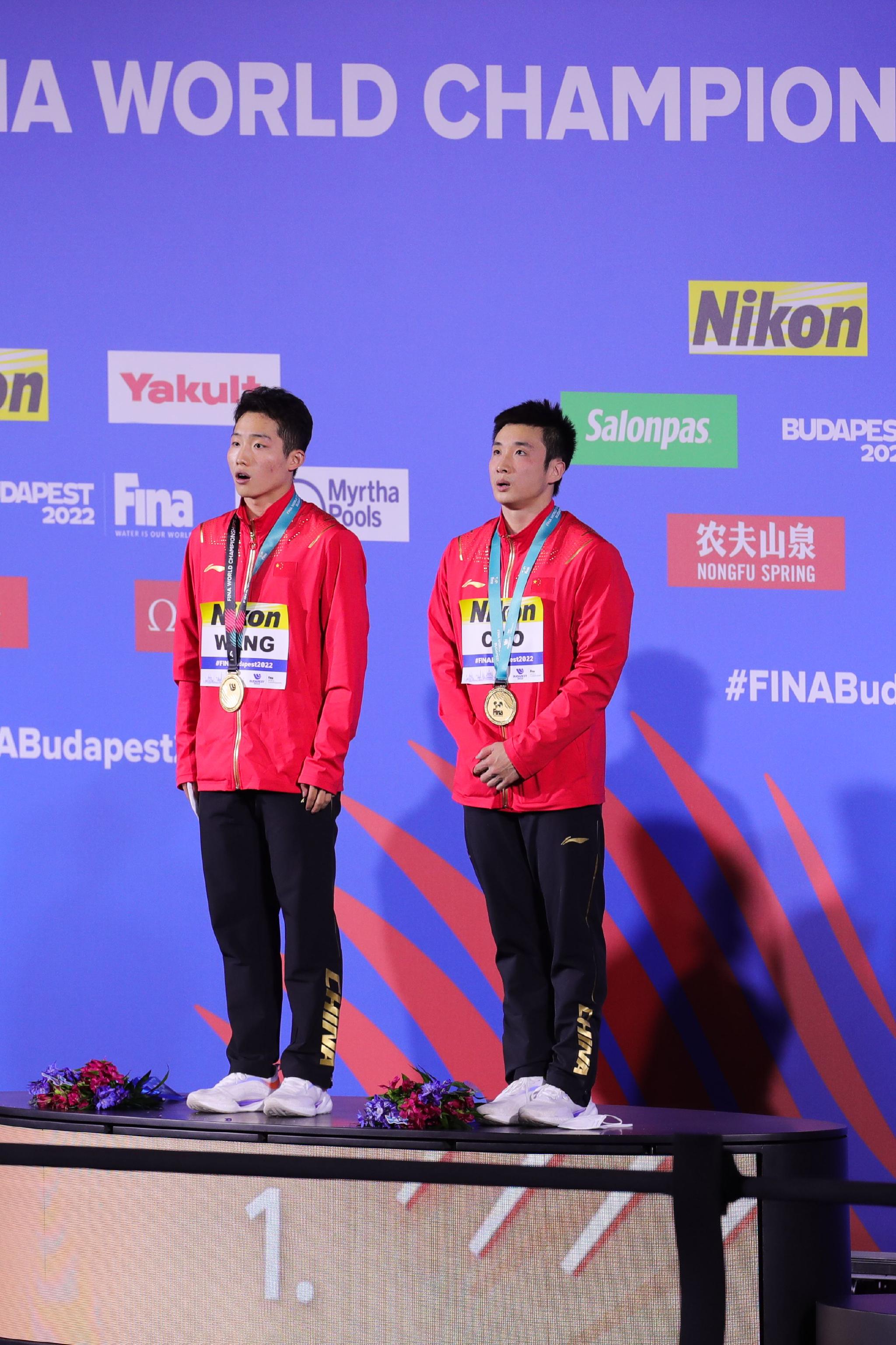 跳水曹缘王宗源获男子双人三米板冠军