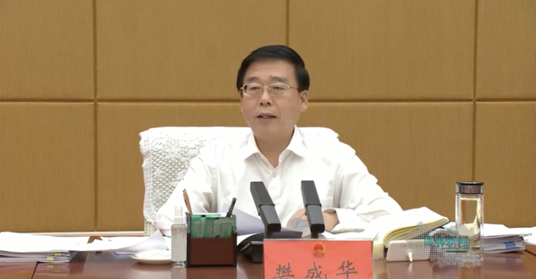 在邯郸市被国务院点名次日(6月25日晚),邯郸市市长樊成华主持召开市