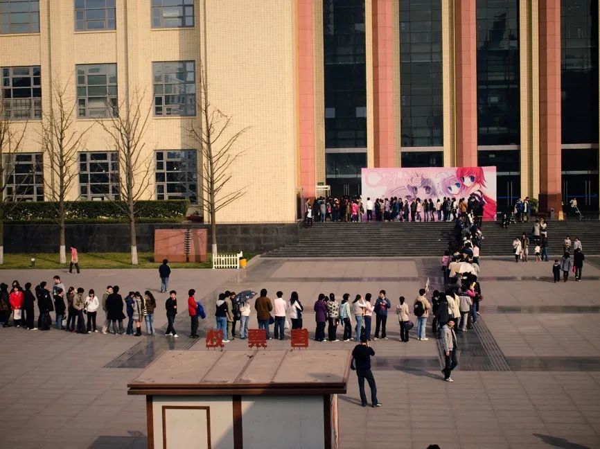 独家专访休闲区蓝鸢梦想 - Www.slyday.coM