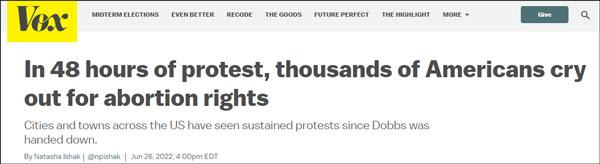 VOX报道截图：在48小时的抗议中，成千上万的美国人为堕胎权利呐喊