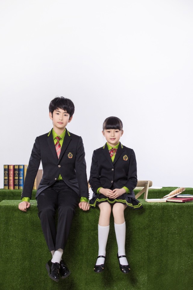 探访重庆校服定制金榜读书郎专注为孩子提供健康舒适的服饰