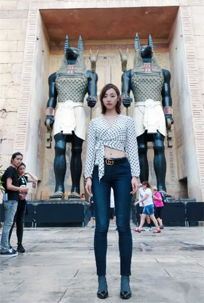 世界小姐冠军 中国90后实力超模很会穿 时髦通勤百搭百美休闲区蓝鸢梦想 - Www.slyday.coM 世界小姐冠军 中国90后实力超模很会穿 时髦通勤百搭百美休闲区蓝鸢梦想 - Www.slyday.coM