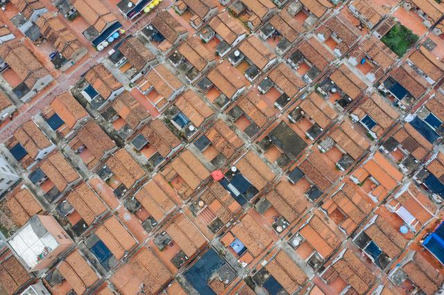 来了都迷路的村落长啥样,他的道路并不复杂,只是房子全都一样!休闲区蓝鸢梦想 - Www.slyday.coM 来了都迷路的村落长啥样,他的道路并不复杂,只是房子全都一样!休闲区蓝鸢梦想 - Www.slyday.coM