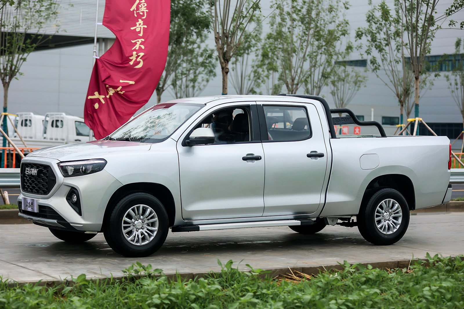 北京汽车新款皮卡实车曝光定名为卡路里搭载20l五菱动力