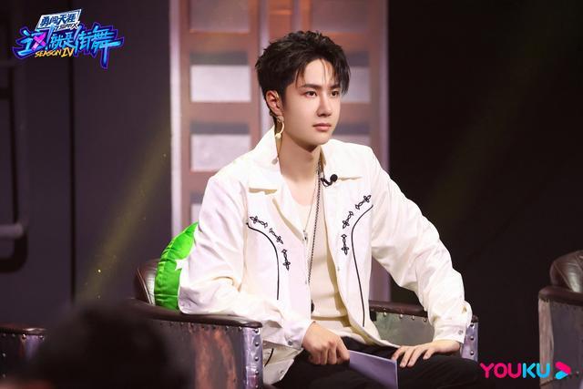 《街舞5》路透,王一博造型被吐槽像“美妆蛋”,不过真的挺适合休闲区蓝鸢梦想 - Www.slyday.coM 《街舞5》路透,王一博造型被吐槽像“美妆蛋”,不过真的挺适合休闲区蓝鸢梦想 - Www.slyday.coM