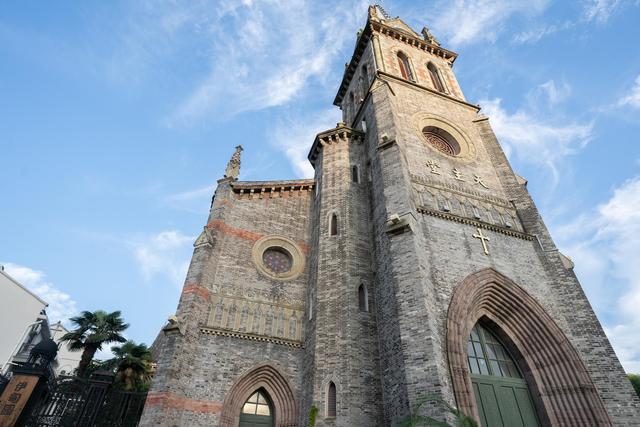 见证了宁波五口通商的教堂，被大火烧毁后，如今重现于世。休闲区蓝鸢梦想 - Www.slyday.coM