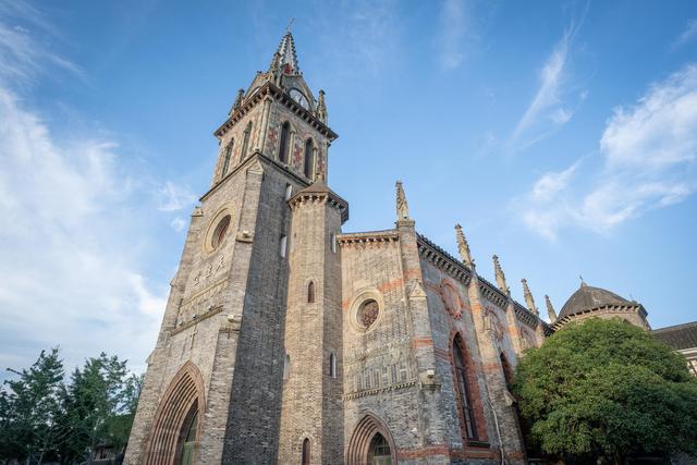 见证了宁波五口通商的教堂，被大火烧毁后，如今重现于世。休闲区蓝鸢梦想 - Www.slyday.coM