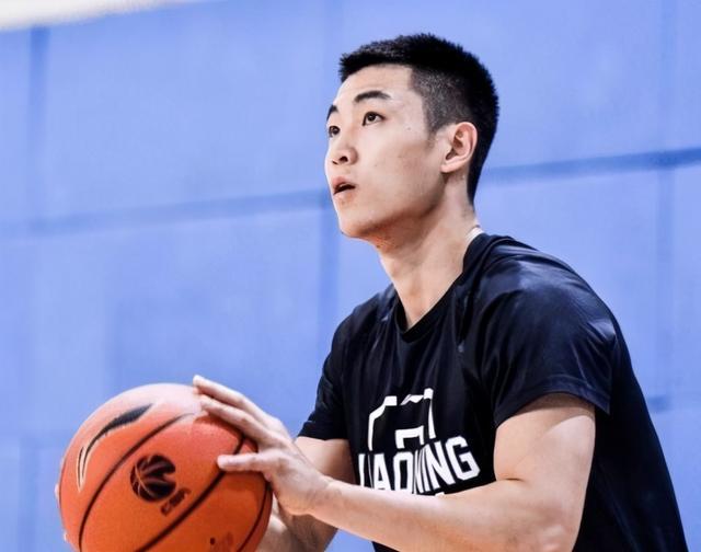 高诗岩发微博该干嘛干嘛话里有话路在何方小高也迷糊