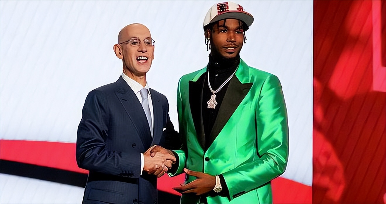 曾考虑送出17号签，但火箭最终还是选中了自己的心仪目标！休闲区蓝鸢梦想 - Www.slyday.coM