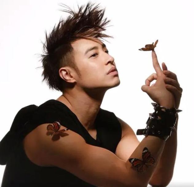 《披哥2》32位哥哥曝光,港台都是老牌男神,内地却是十八线糊咖休闲区蓝鸢梦想 - Www.slyday.coM 《披哥2》32位哥哥曝光,港台都是老牌男神,内地却是十八线糊咖休闲区蓝鸢梦想 - Www.slyday.coM