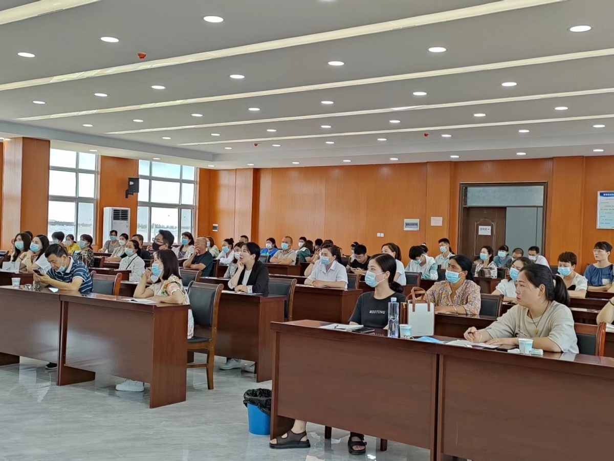 河南农业职业学院2022年“校地结对帮扶”正阳电商项目正式启动