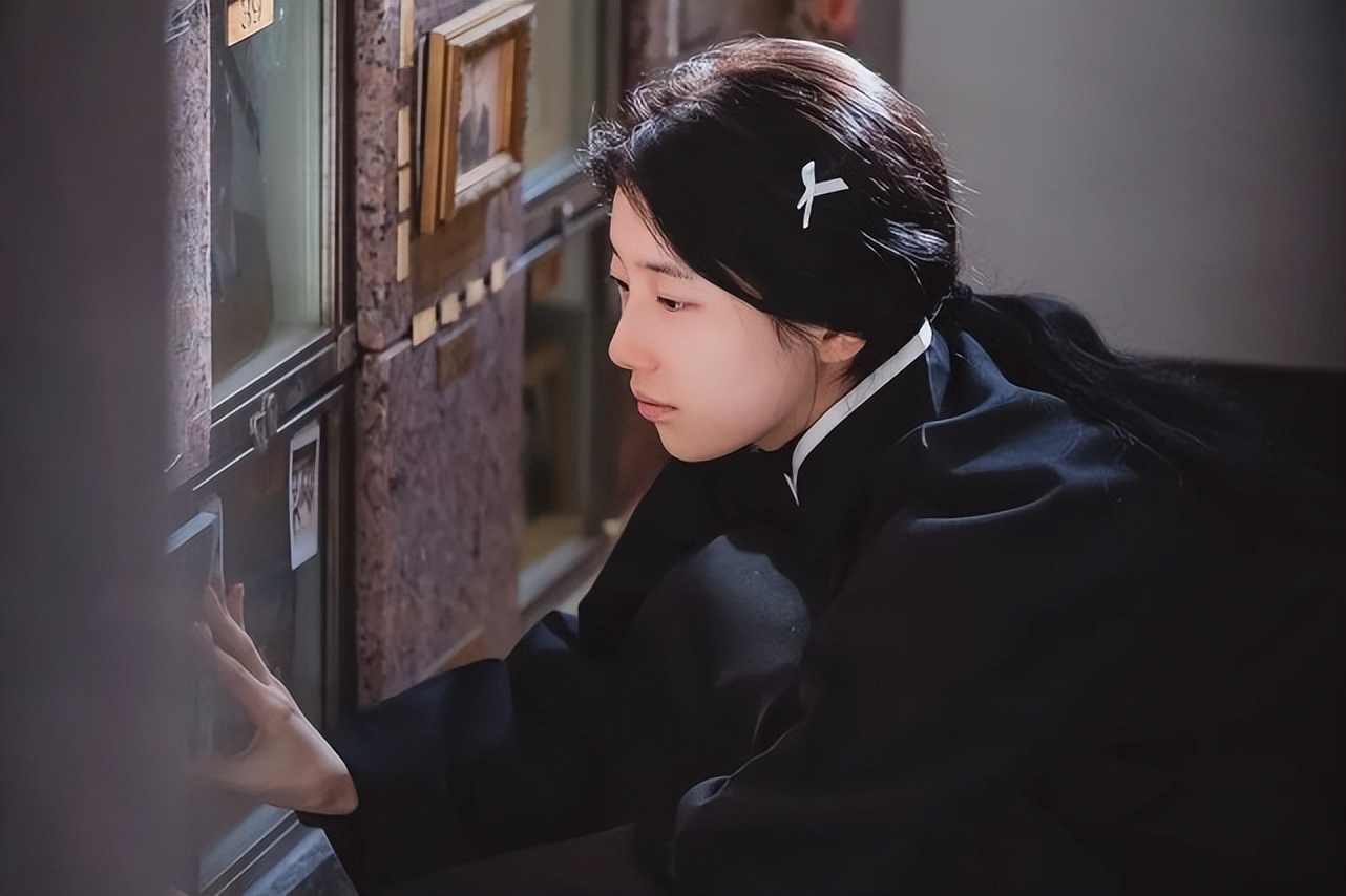 韩剧杀疯了！裴秀智新剧，疯批恶女撒谎上位，被赞剧版《寄生虫》休闲区蓝鸢梦想 - Www.slyday.coM