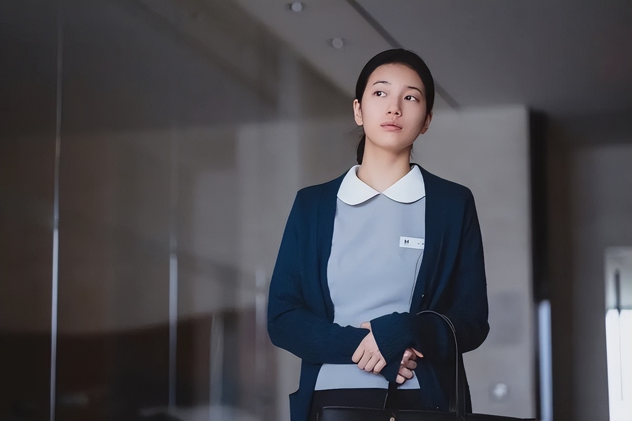 韩剧杀疯了！裴秀智新剧，疯批恶女撒谎上位，被赞剧版《寄生虫》休闲区蓝鸢梦想 - Www.slyday.coM