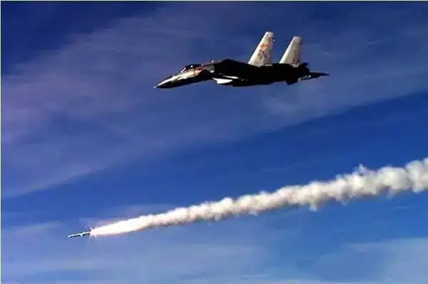 向中国叫板? 美国军机再次擅闯台海 解放军战机迅速升空展开交锋休闲区蓝鸢梦想 - Www.slyday.coM 向中国叫板? 美国军机再次擅闯台海 解放军战机迅速升空展开交锋休闲区蓝鸢梦想 - Www.slyday.coM