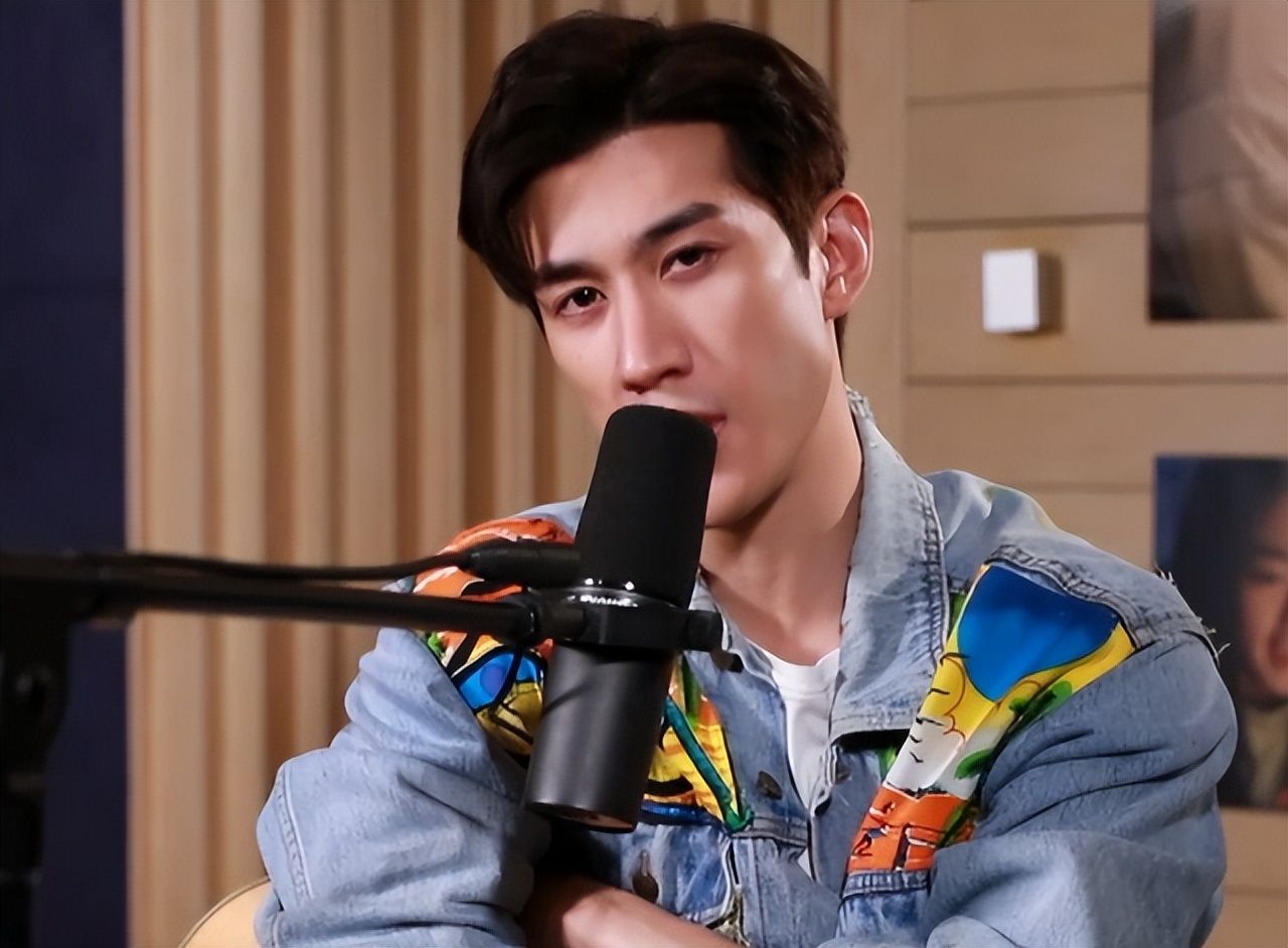 香港回归25年云歌会,当老去的星爷成龙祝福香港,爱国情怀破防了休闲区蓝鸢梦想 - Www.slyday.coM 香港回归25年云歌会,当老去的星爷成龙祝福香港,爱国情怀破防了休闲区蓝鸢梦想 - Www.slyday.coM