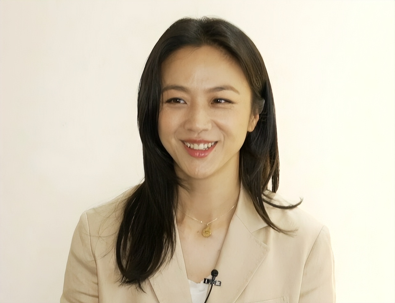 香港回归25年云歌会,当老去的星爷成龙祝福香港,爱国情怀破防了休闲区蓝鸢梦想 - Www.slyday.coM 香港回归25年云歌会,当老去的星爷成龙祝福香港,爱国情怀破防了休闲区蓝鸢梦想 - Www.slyday.coM