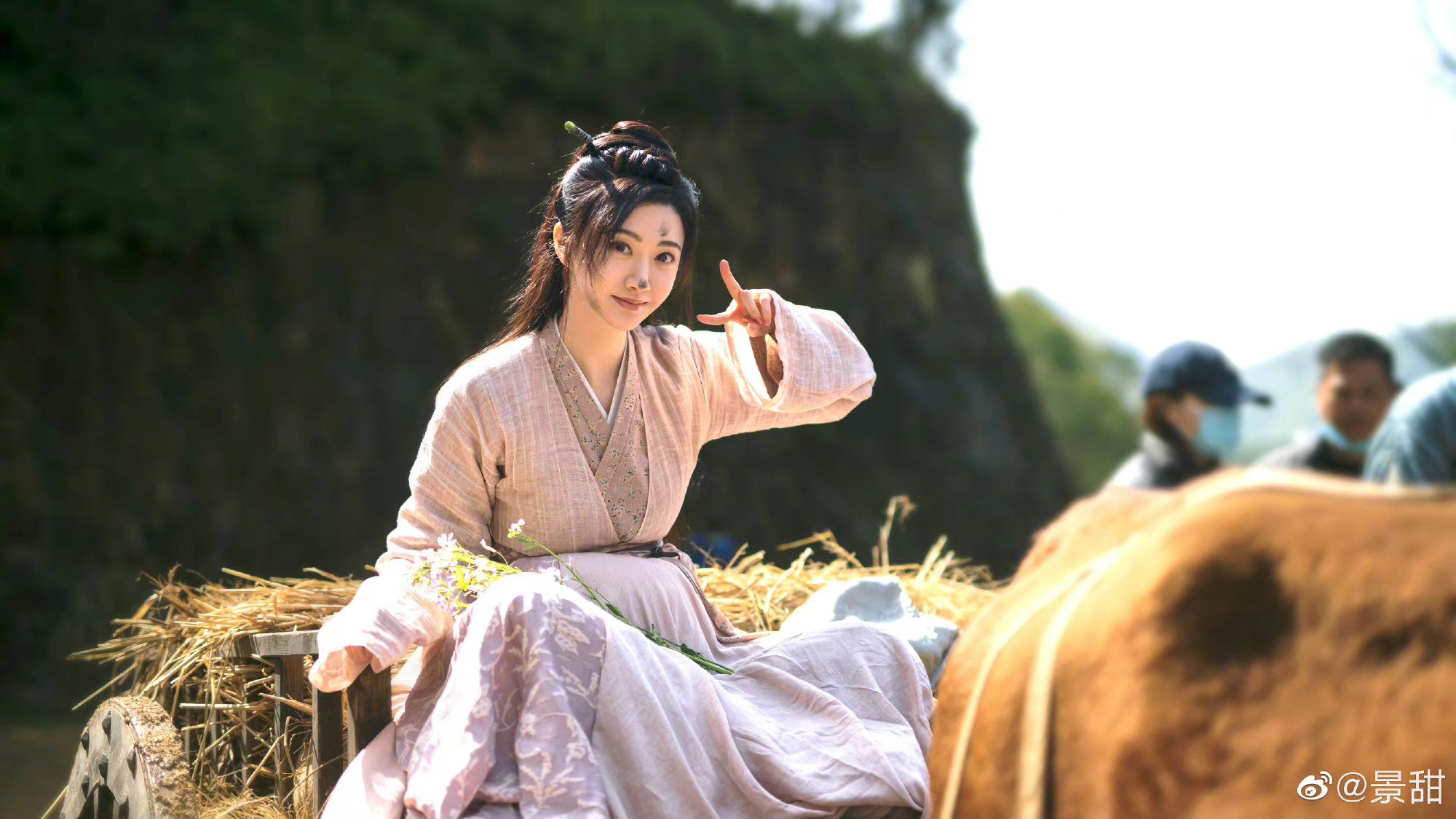 景甜分享乐游原杀青照甜甜的古装扮相真的绝
