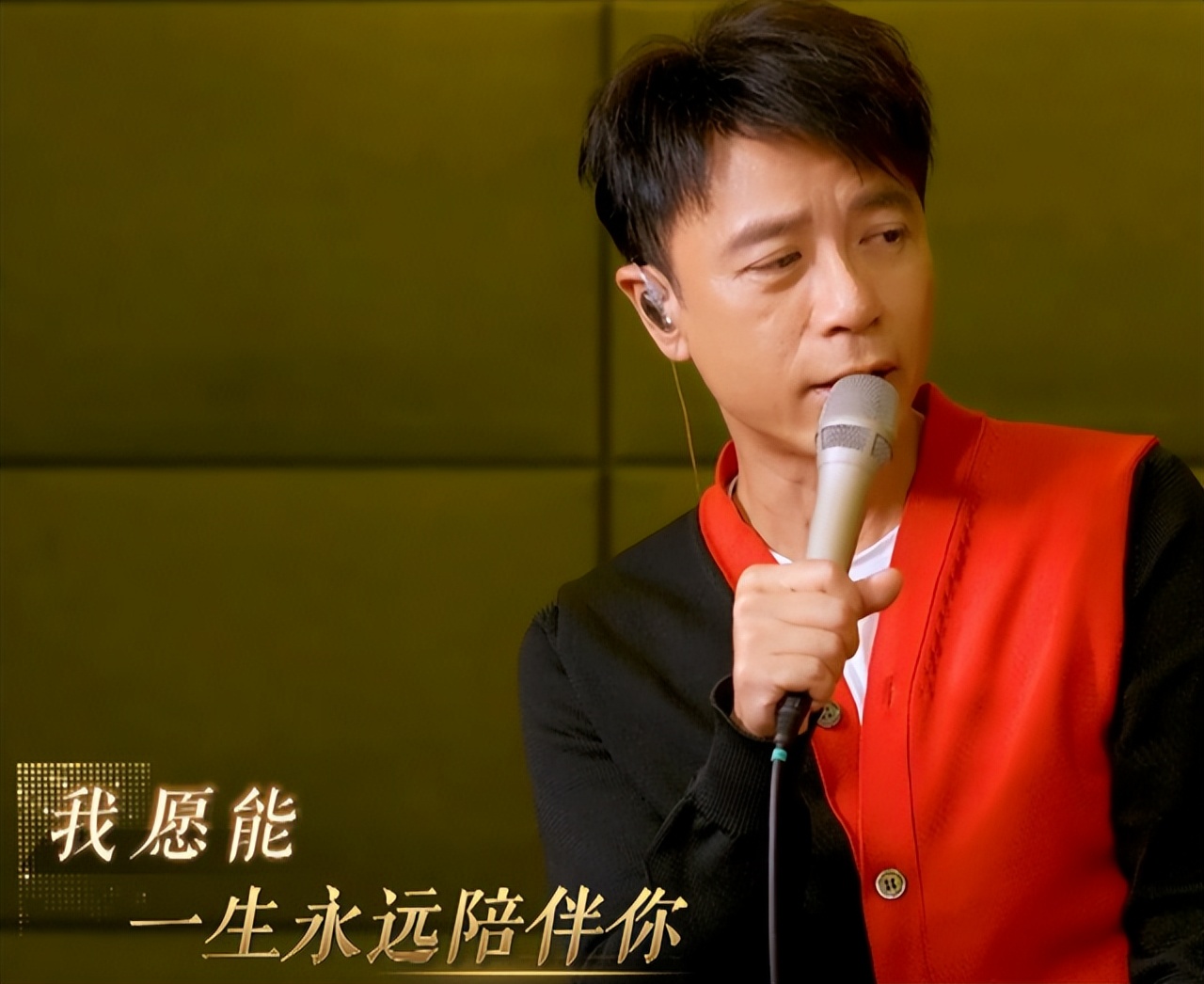 香港回归25年云歌会,当老去的星爷成龙祝福香港,爱国情怀破防了休闲区蓝鸢梦想 - Www.slyday.coM 香港回归25年云歌会,当老去的星爷成龙祝福香港,爱国情怀破防了休闲区蓝鸢梦想 - Www.slyday.coM