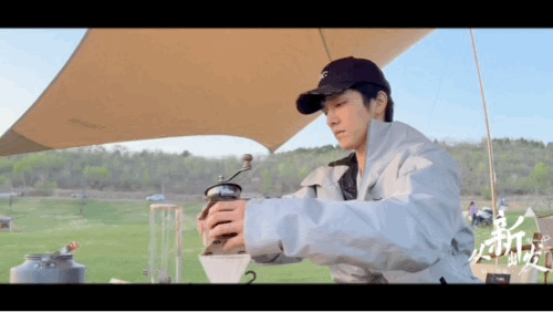 本哥这个系列vlog是慢综吧，是来教大家如何慢下来享受生活的吧休闲区蓝鸢梦想 - Www.slyday.coM