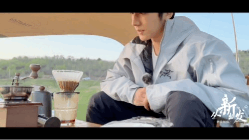 本哥这个系列vlog是慢综吧，是来教大家如何慢下来享受生活的吧休闲区蓝鸢梦想 - Www.slyday.coM