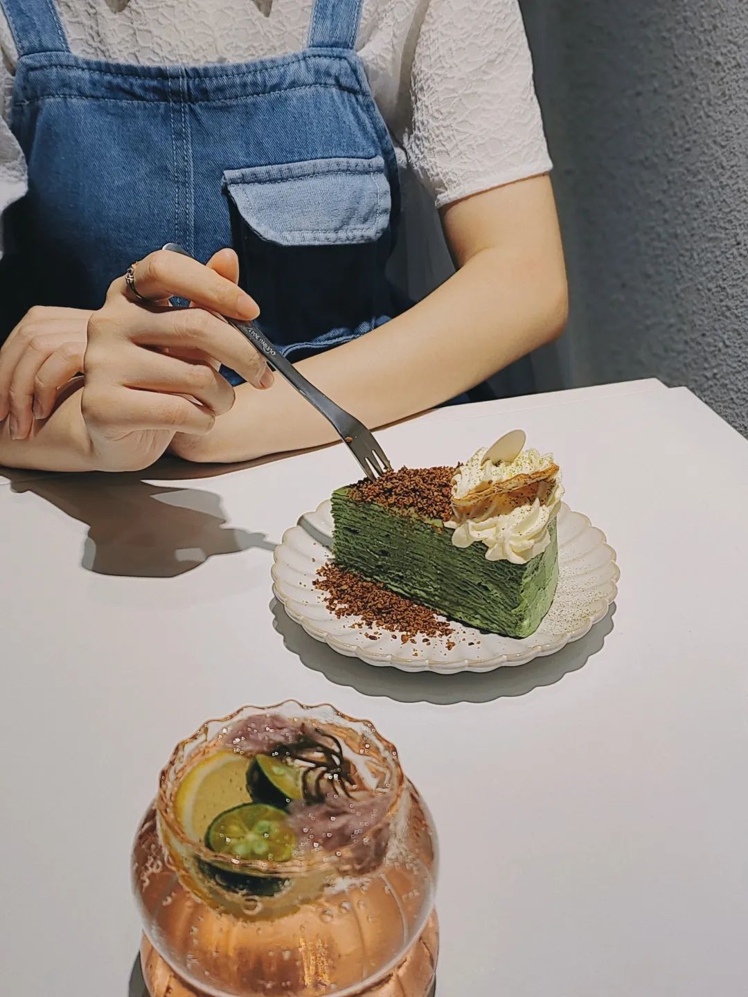 下午茶不露脸这样拍,发朋友圈爆赞!__财经头条