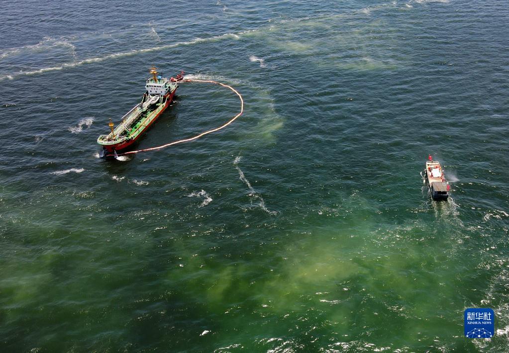 福建举行海上危险化学品泄漏综合应急演练