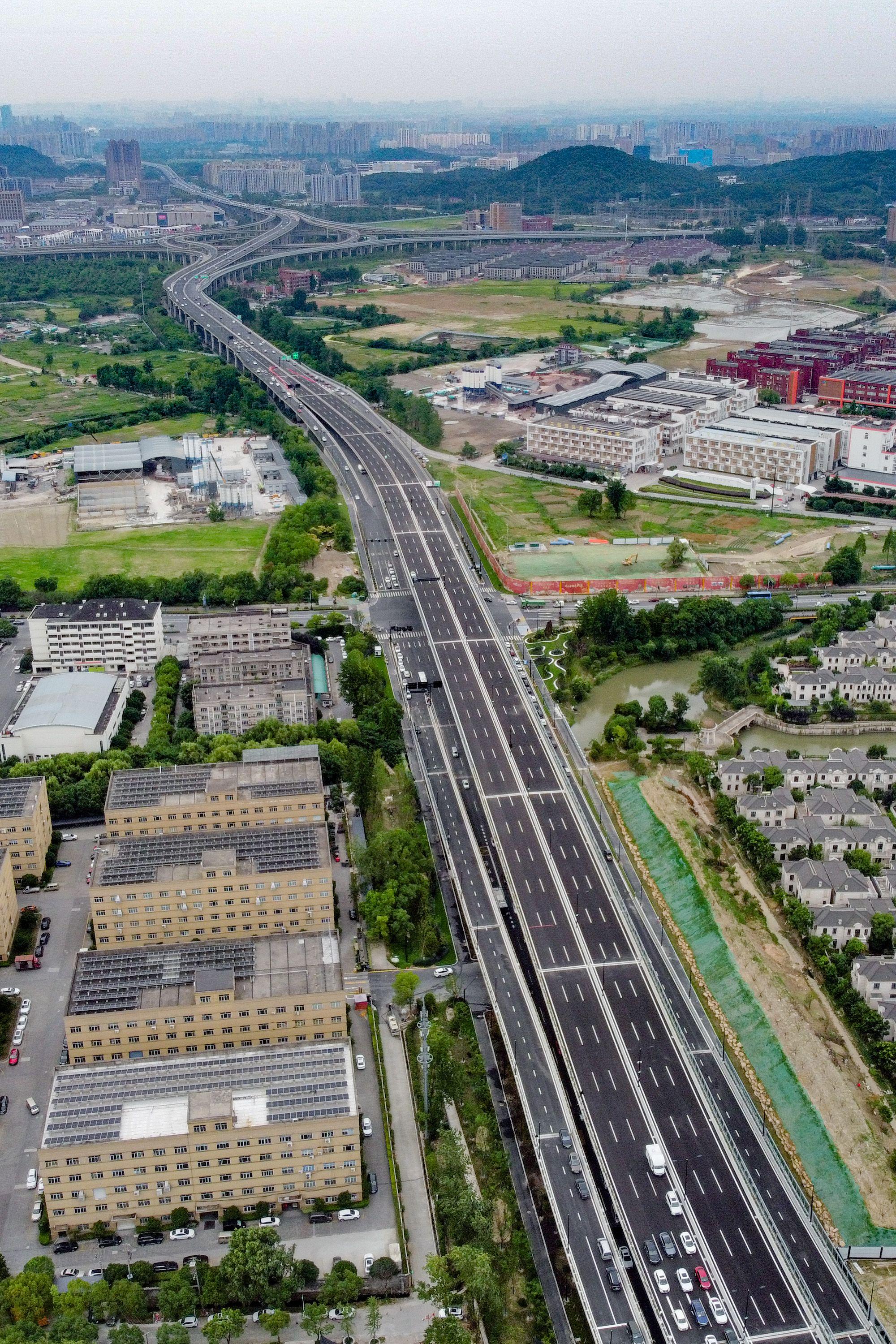 浙江杭州东湖高架路与望梅高架路二期通车