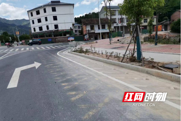 炎陵县增加弯道彻底整治交通顽瘴痼疾