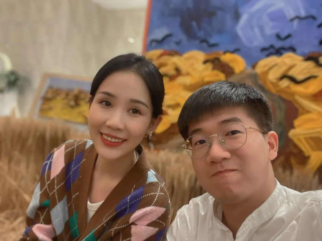 小伙突然住院，怀孕8个月的妻子全程喂饭：嫁给他我好自豪休闲区蓝鸢梦想 - Www.slyday.coM