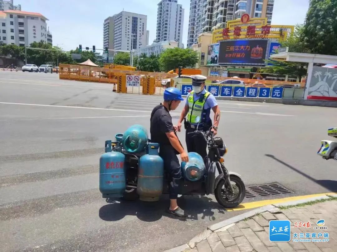 电动两轮车主注意！三亚已有多人被抓拍！休闲区蓝鸢梦想 - Www.slyday.coM