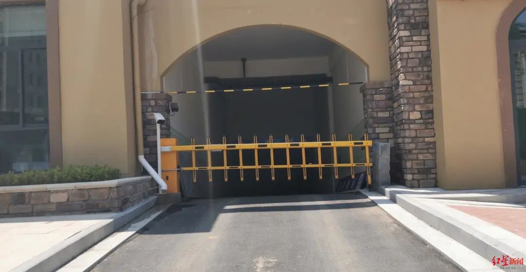 清洁工躺小区车库通道午休被碾身亡，车主被诉过失致人死亡休闲区蓝鸢梦想 - Www.slyday.coM