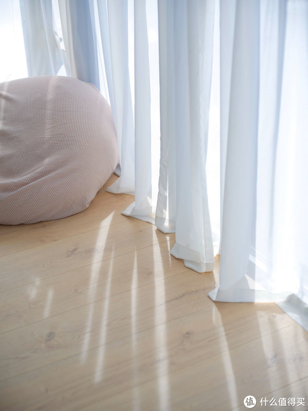 90后姑娘玩转装修“加减法”，预算不超反减，室内还特别舒适温馨休闲区蓝鸢梦想 - Www.slyday.coM