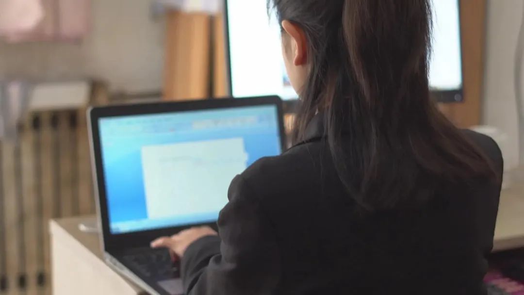 再不开学，文具公司撑不住了｜巨潮休闲区蓝鸢梦想 - Www.slyday.coM